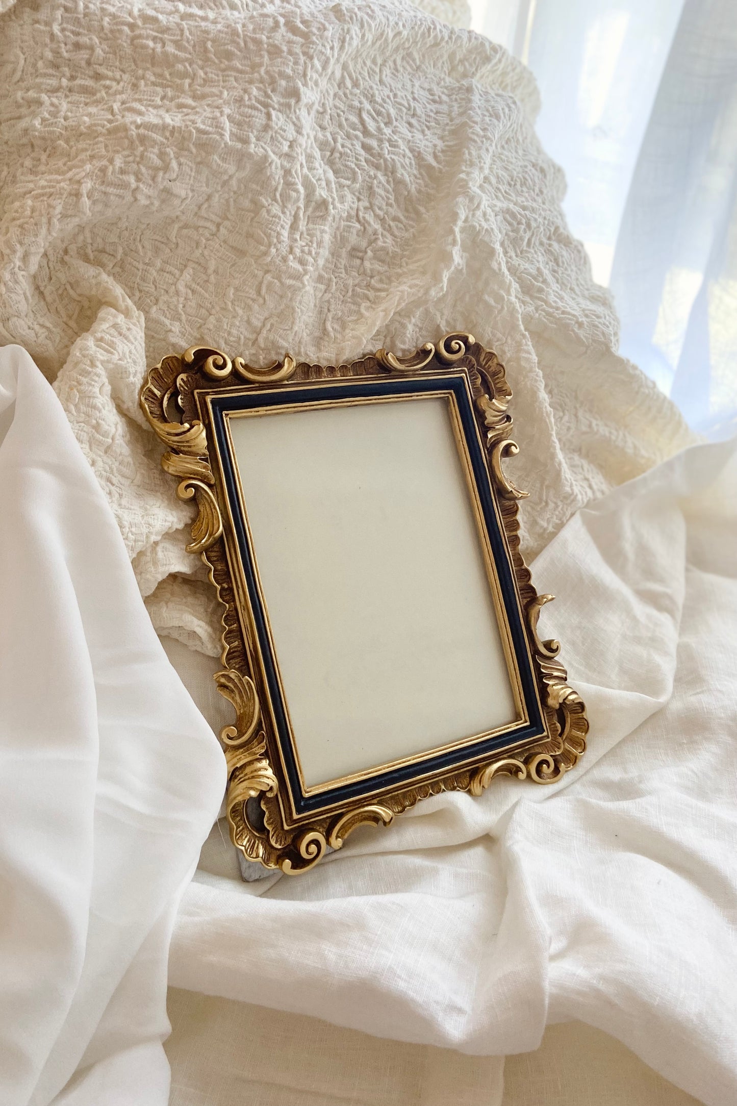 'Dominique' Vintage Style Frame + Print Bundle | Your Choice of 5x7” Print